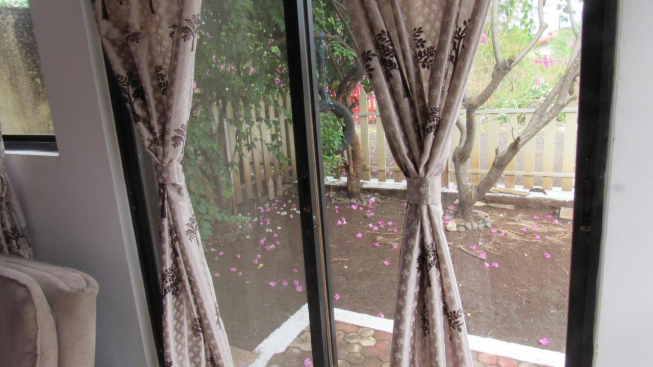 Retreat Chalets, The Nest, At Sparsh Resorts, Karjat Exterior foto