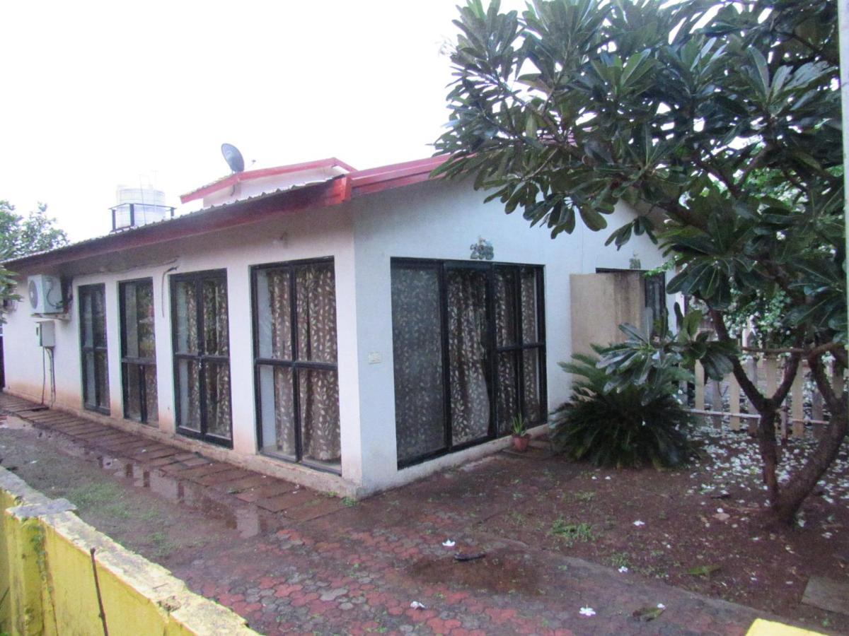 Retreat Chalets, The Nest, At Sparsh Resorts, Karjat Exterior foto